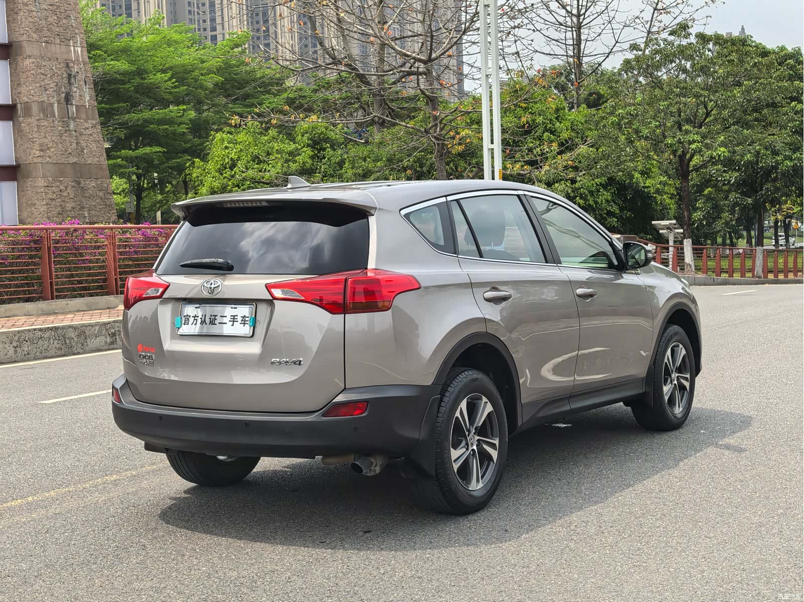 Toyota RAV4, 2016 10
