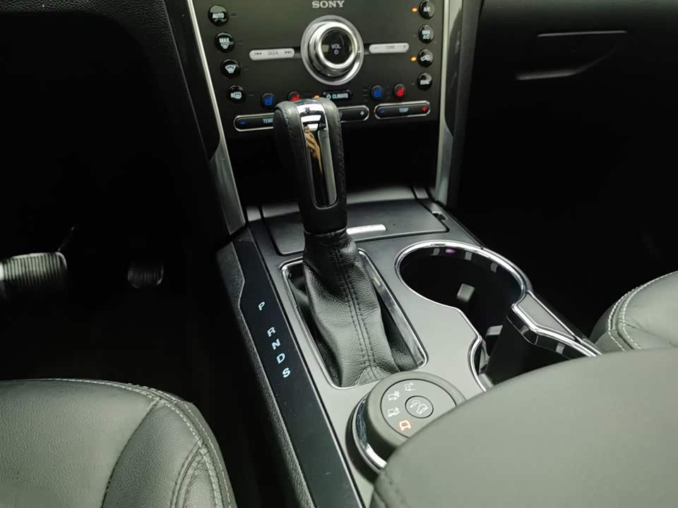 Ford Explorer Ford Explorer