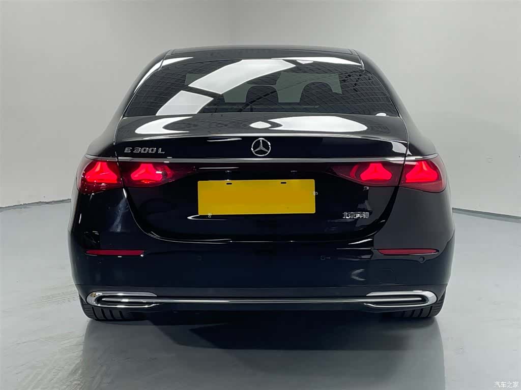 Mercedes-Benz E-Class, 2024 7