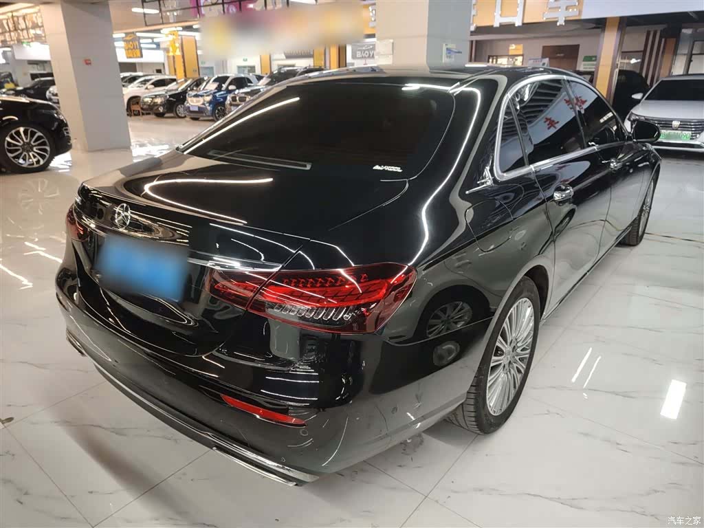 Mercedes-Benz E-Class, 2023 23