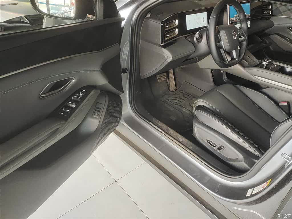 BYD Qin, 2025 16