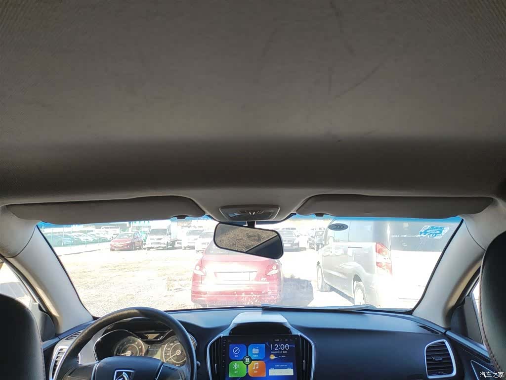 Wuling 560, 2017 15