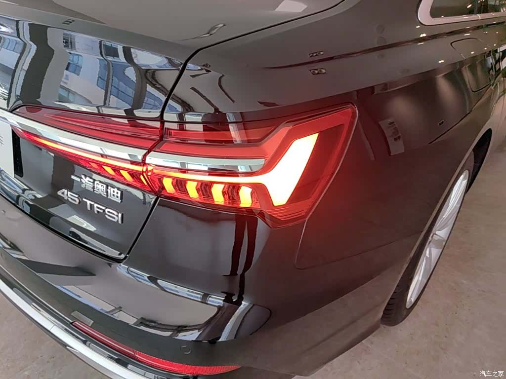 Audi A6L, 2025 8