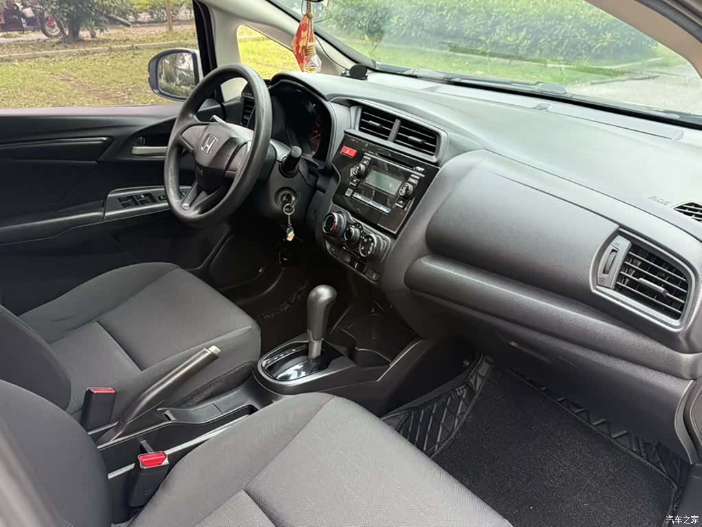 Honda Fit, 2016 10