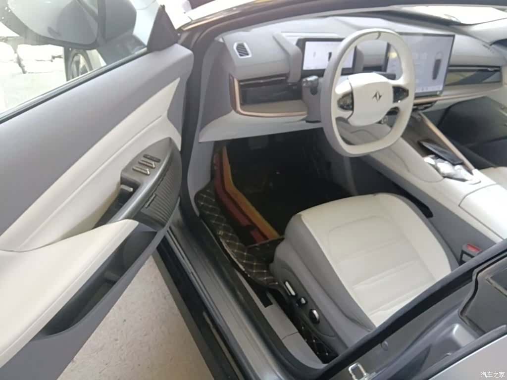 DongFeng eπ007, 2024 16