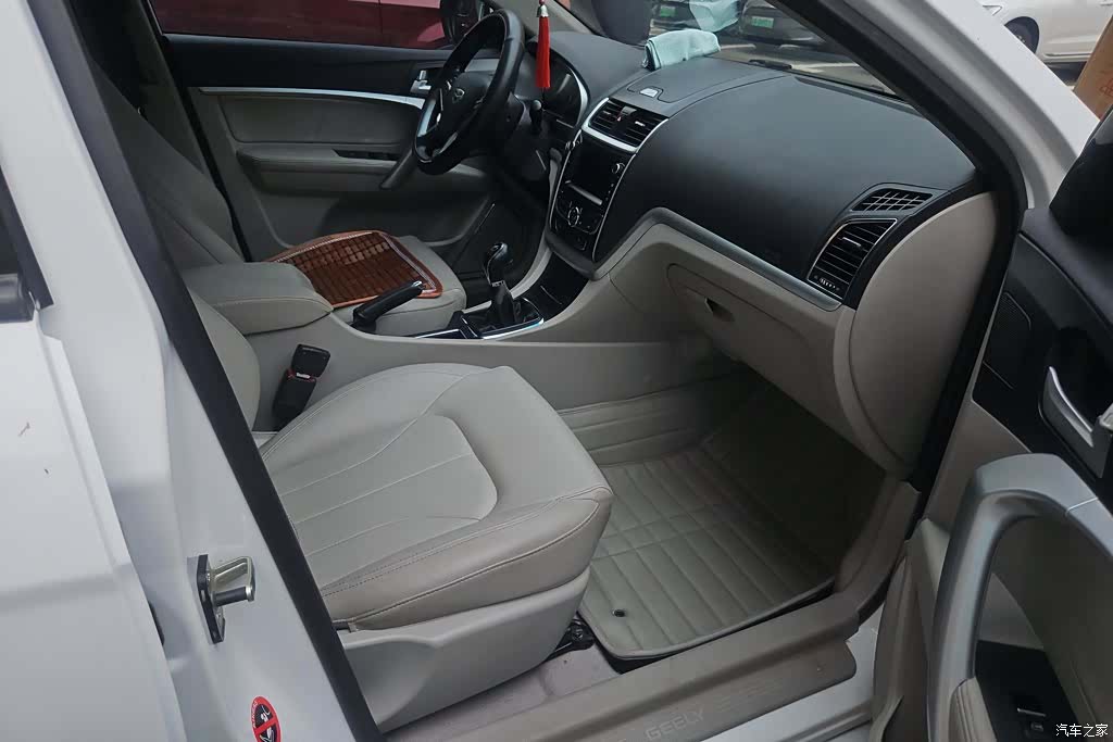 Geely Emgrand, 2016 8