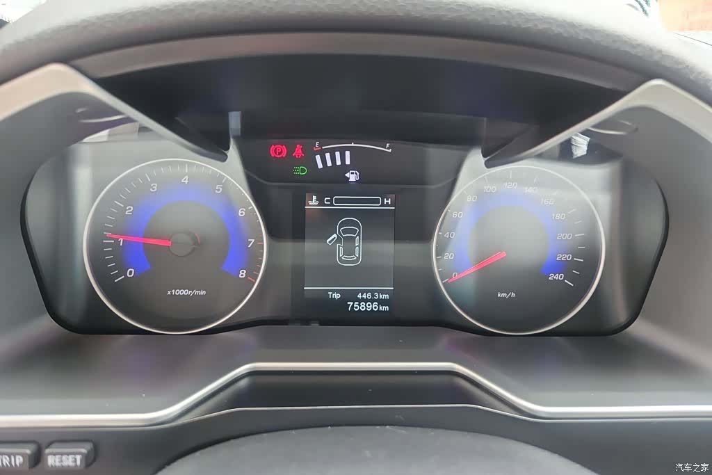 Geely Emgrand, 2016 14