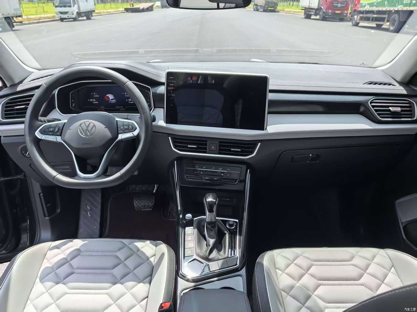 Volkswagen Tayron, 2024 все фото