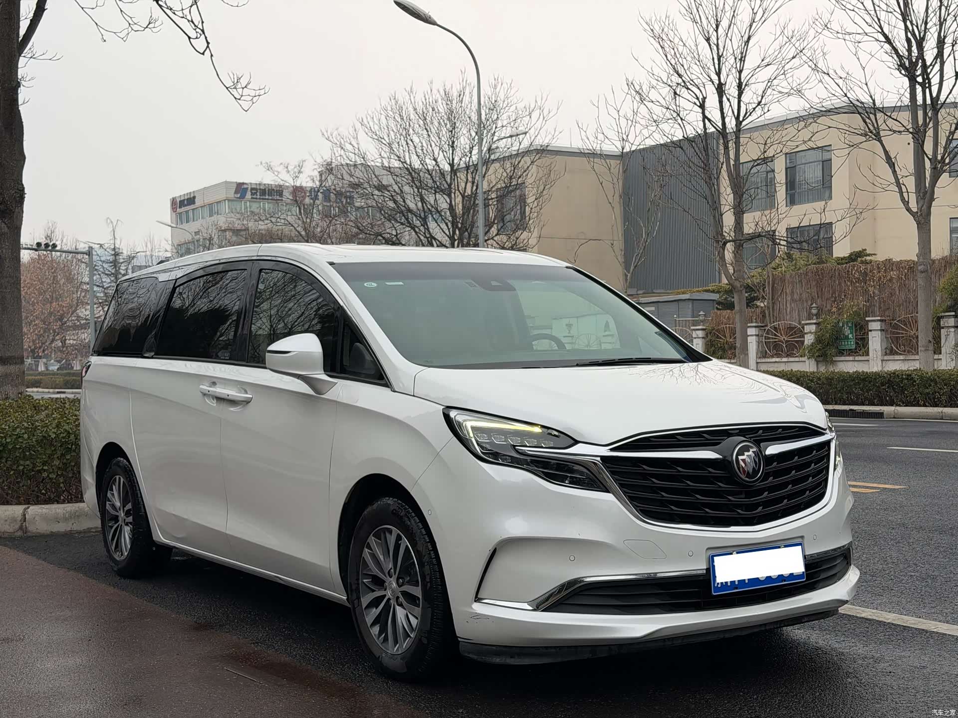 Buick GL8, 2020 3