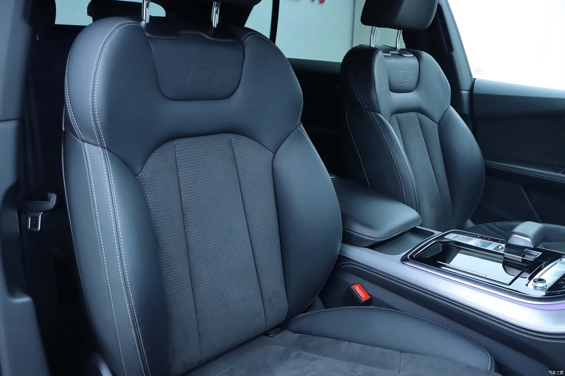 Audi Q8, 2020 10
