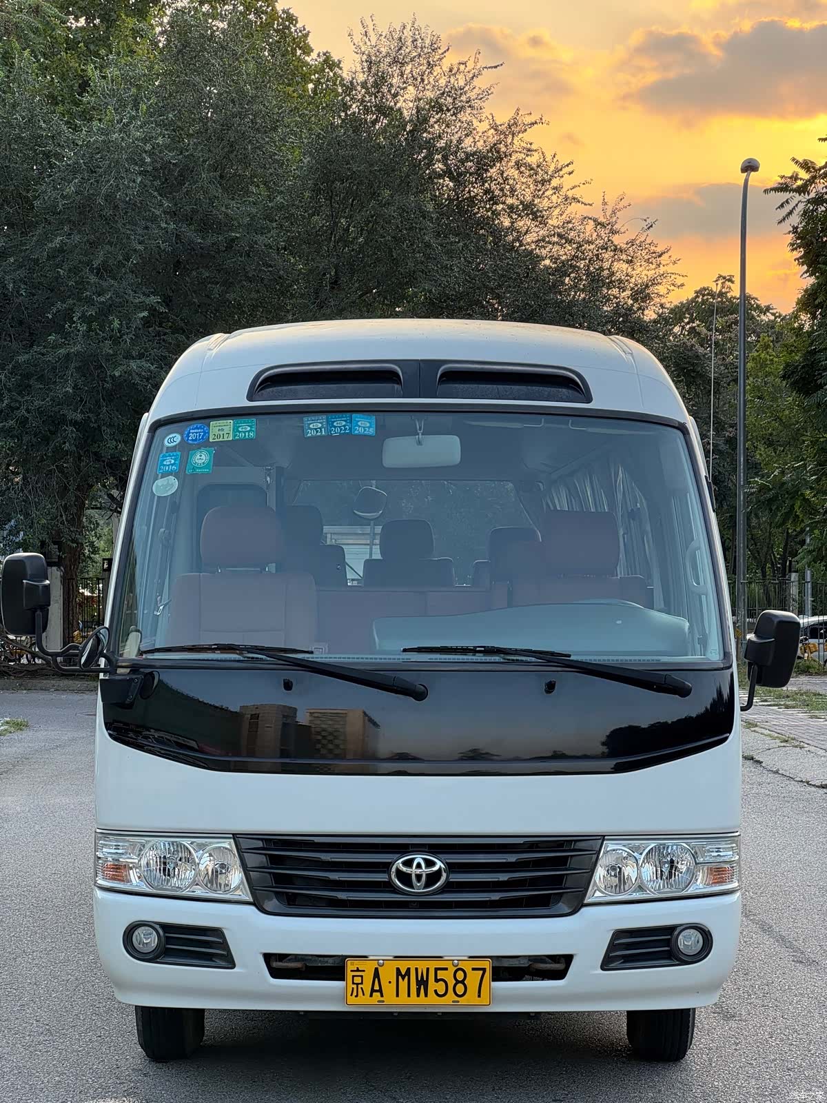 Toyota Coaster, 2015 2