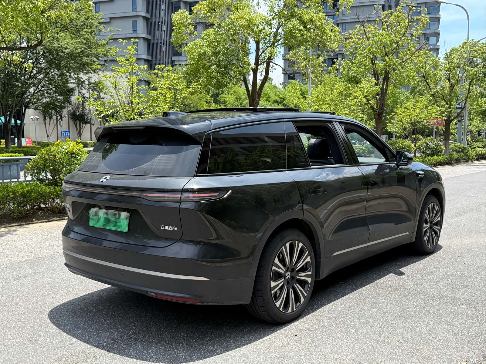 NIO ES8, 2023 6