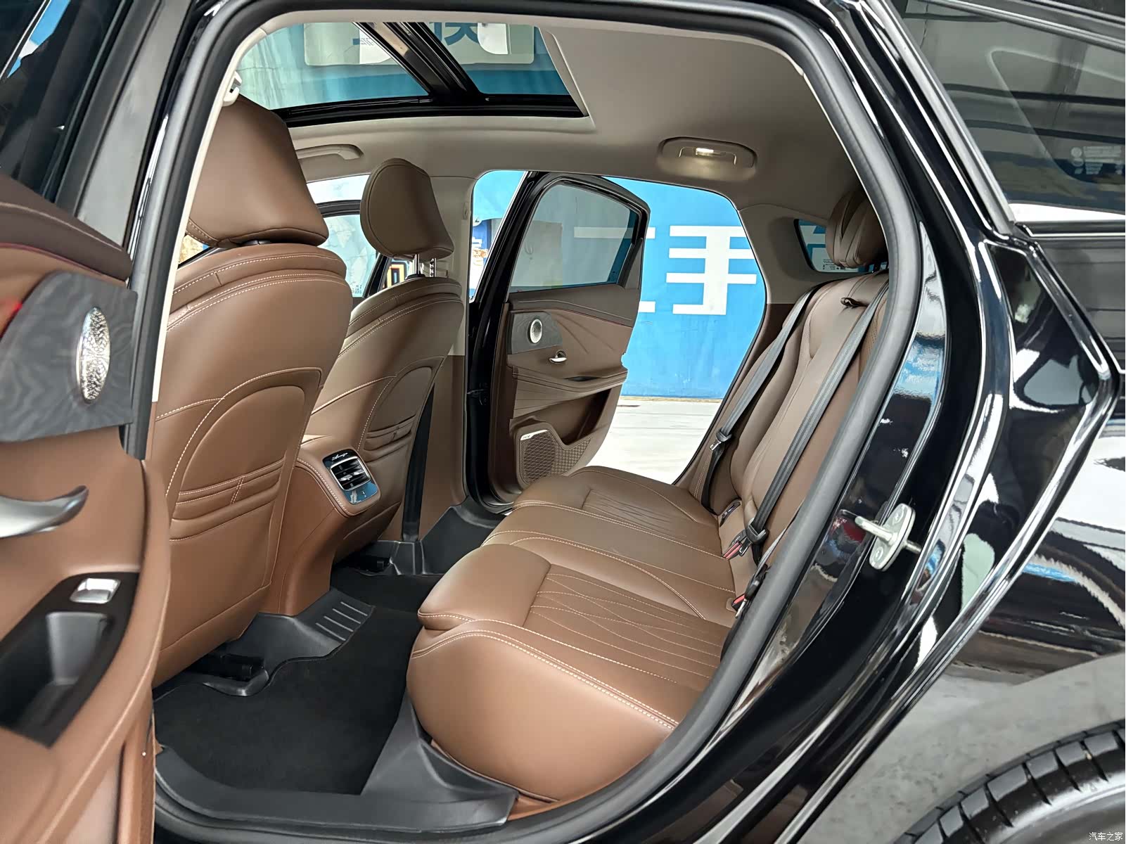 Chery Arrizo 8, 2025 7
