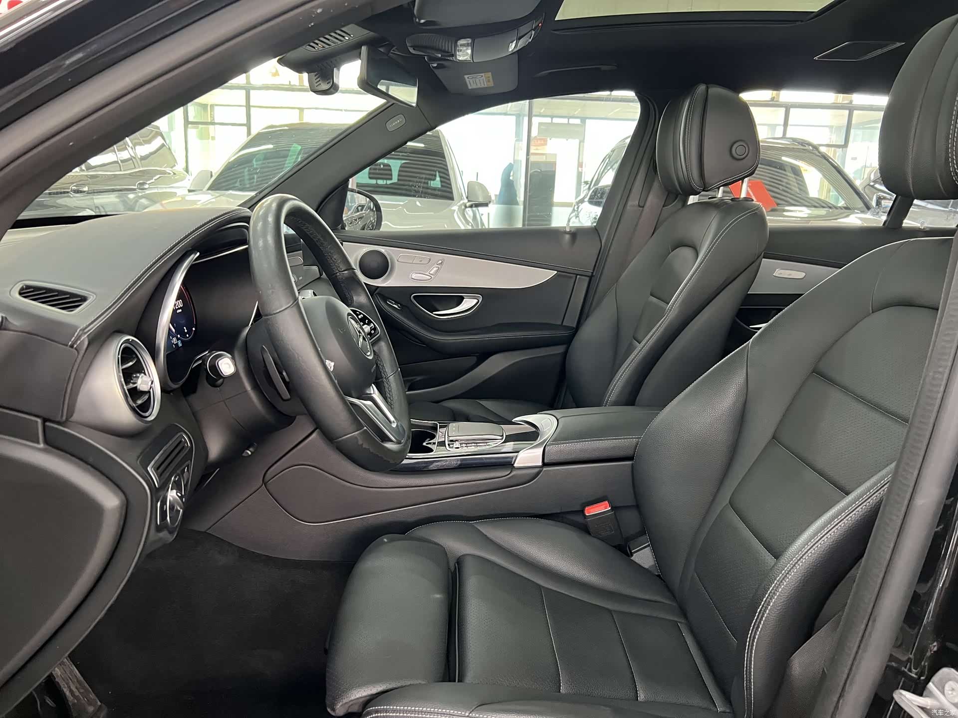 Mercedes-Benz GLC, 2022 4