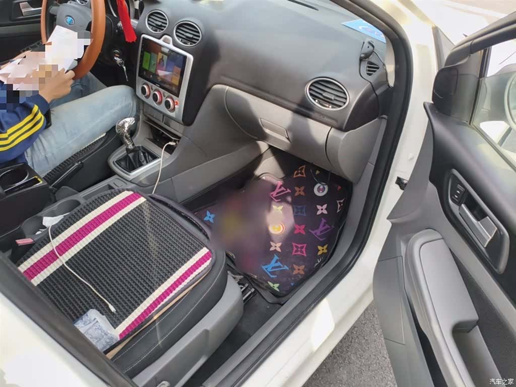 Ford Focus, 2014 20