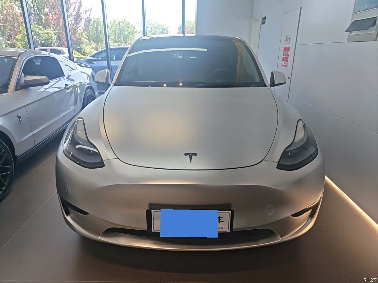 Tesla Model Y, 2023 2