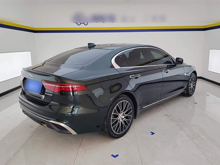 Jaguar XEL Jaguar XEL