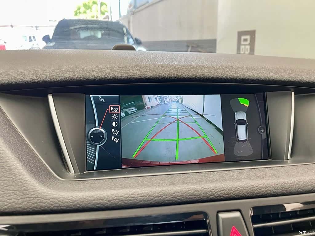 BMW X1, 2015 12