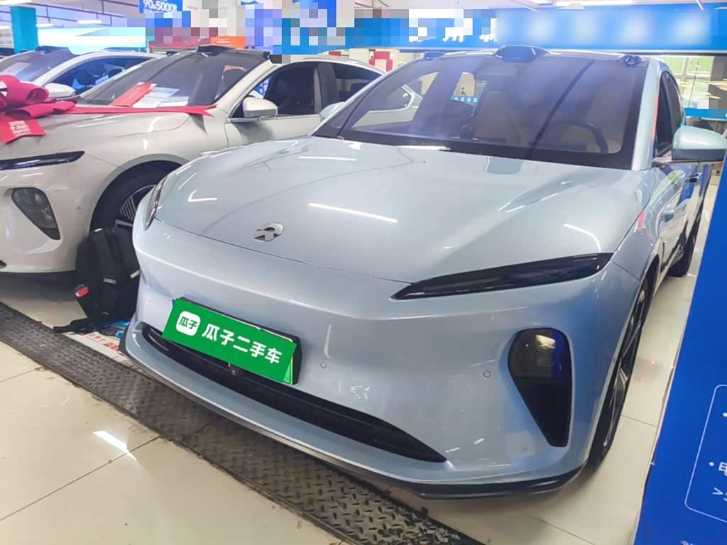NIO ET5