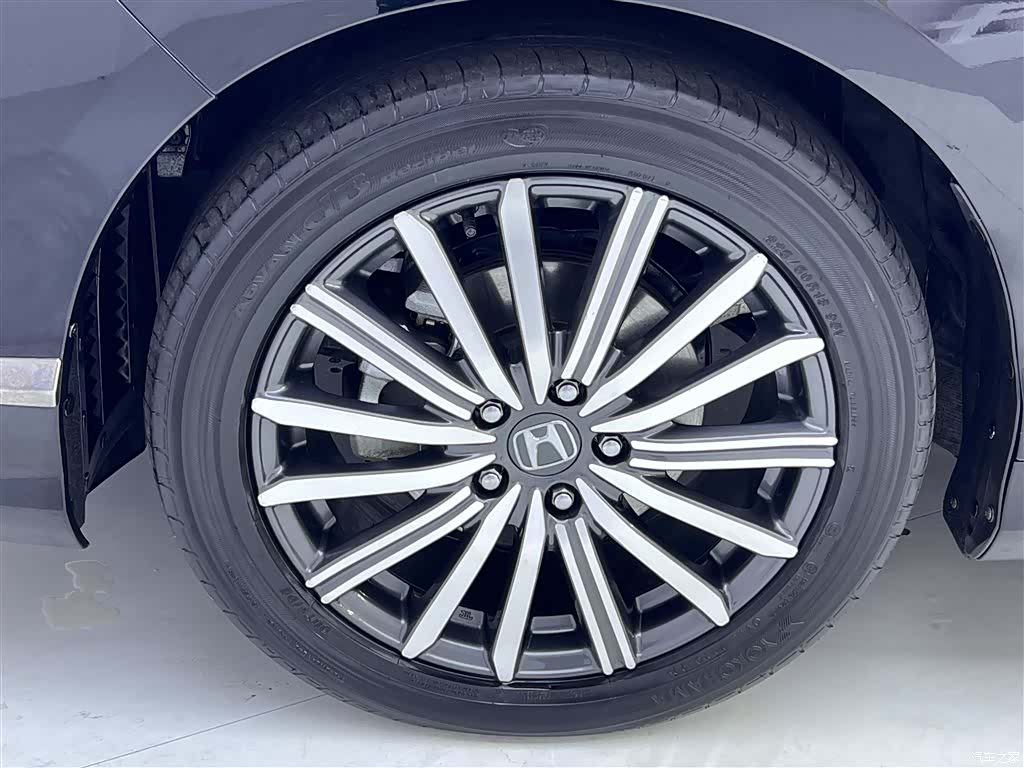 Honda Elysion, 2022 10