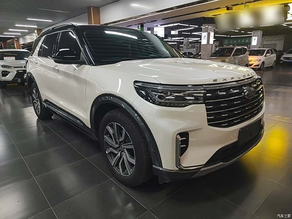 Ford Explorer, 2024 4