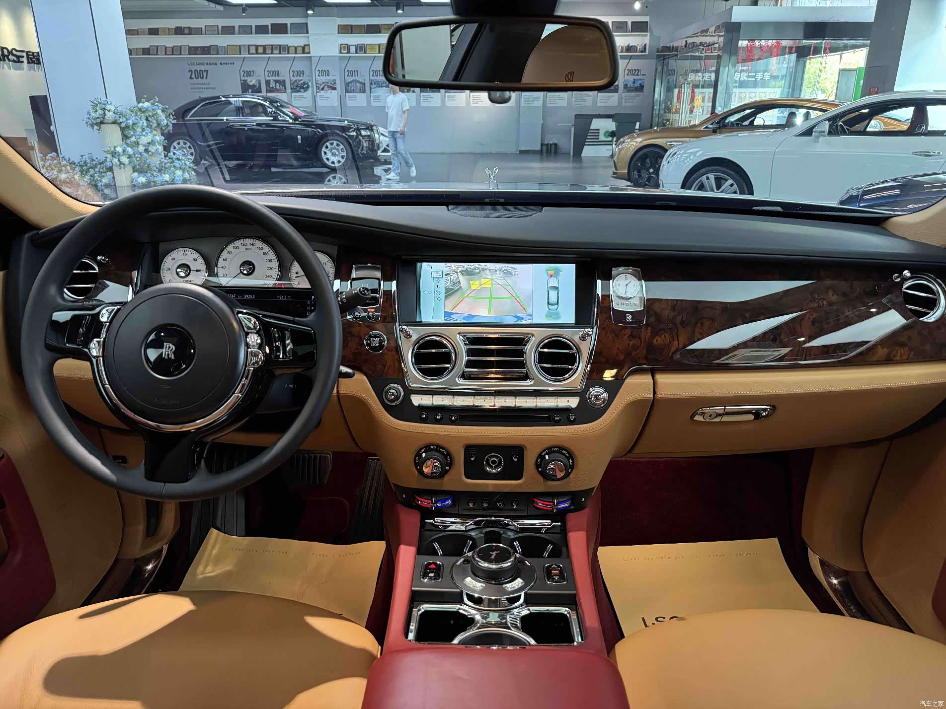 Rolls-Royce Ghost, 2013 8
