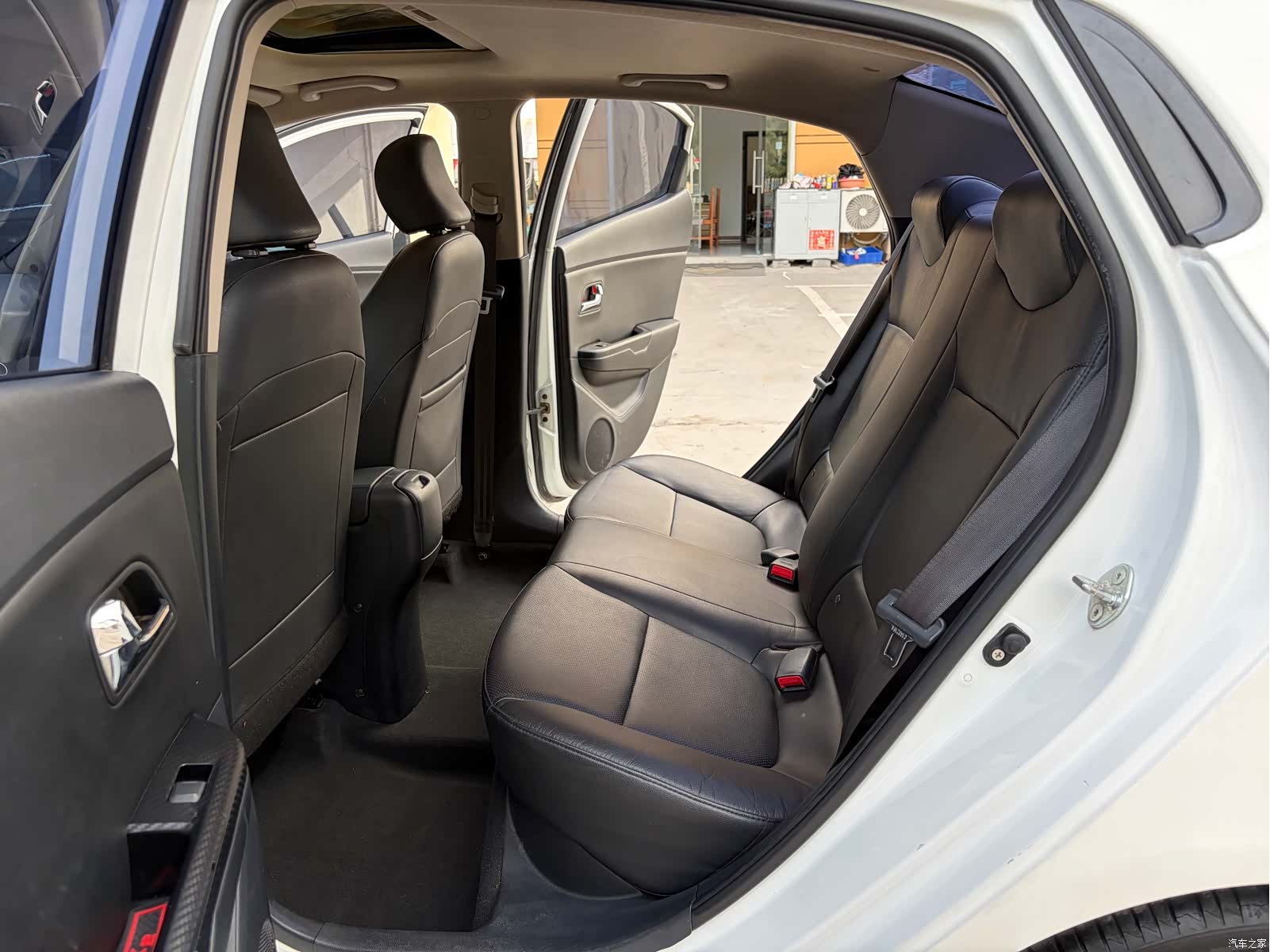 Kia K2, 2014 13