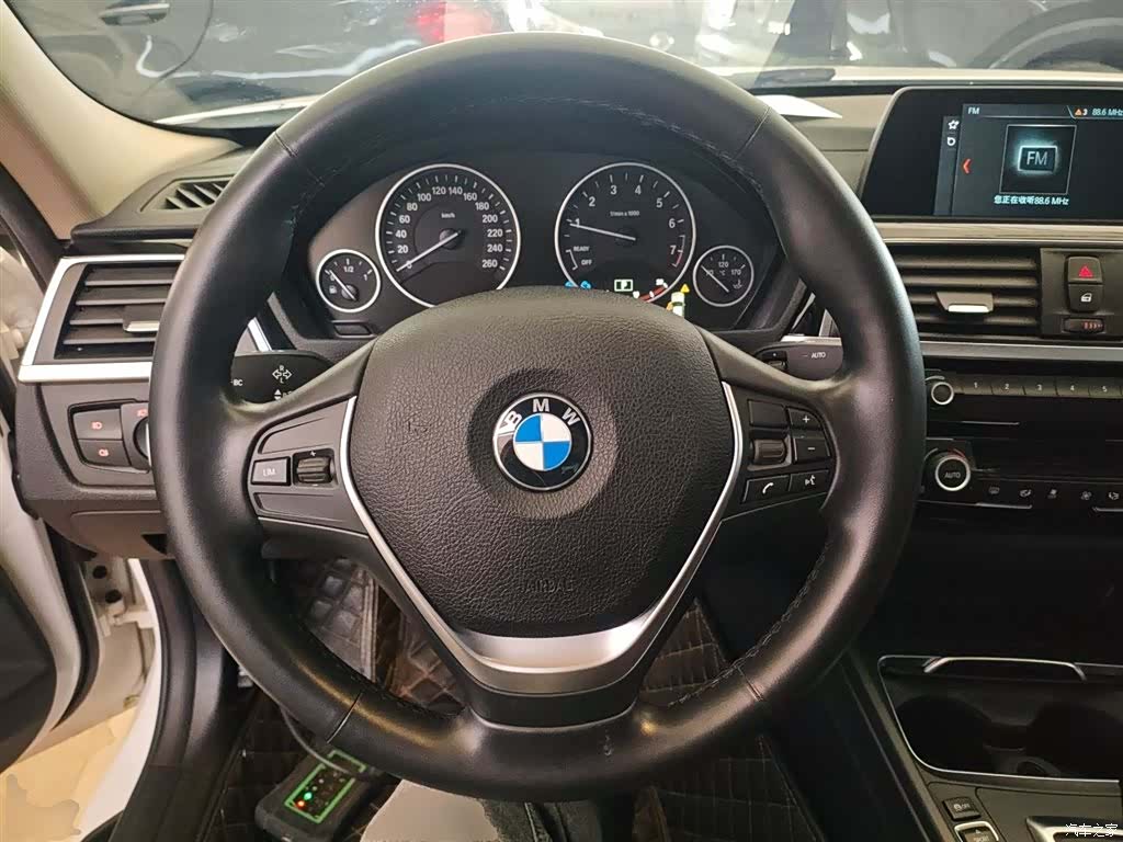 BMW 3 Series, 2018 11