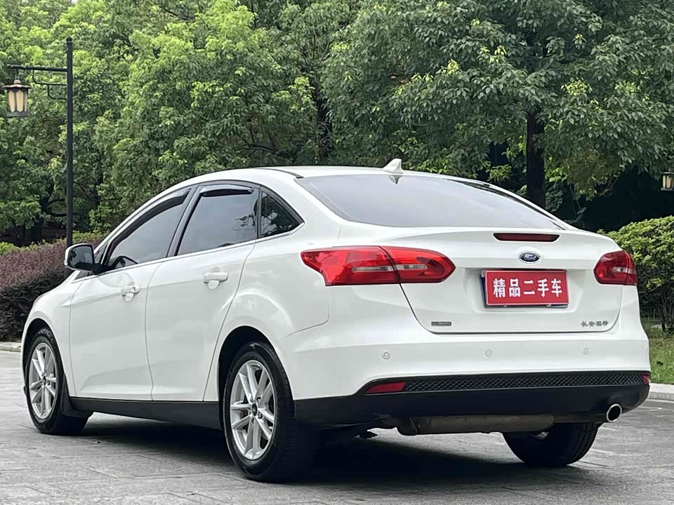 Ford Fox