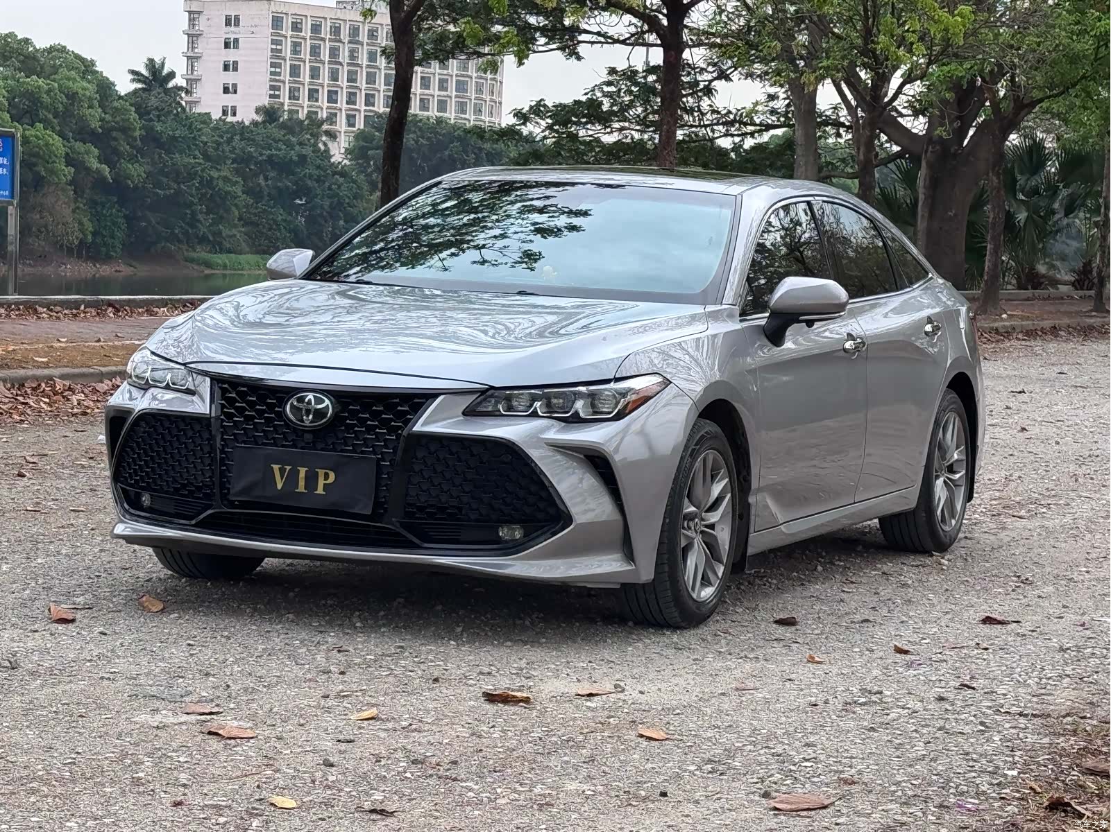 Toyota Avalon, 2019 1