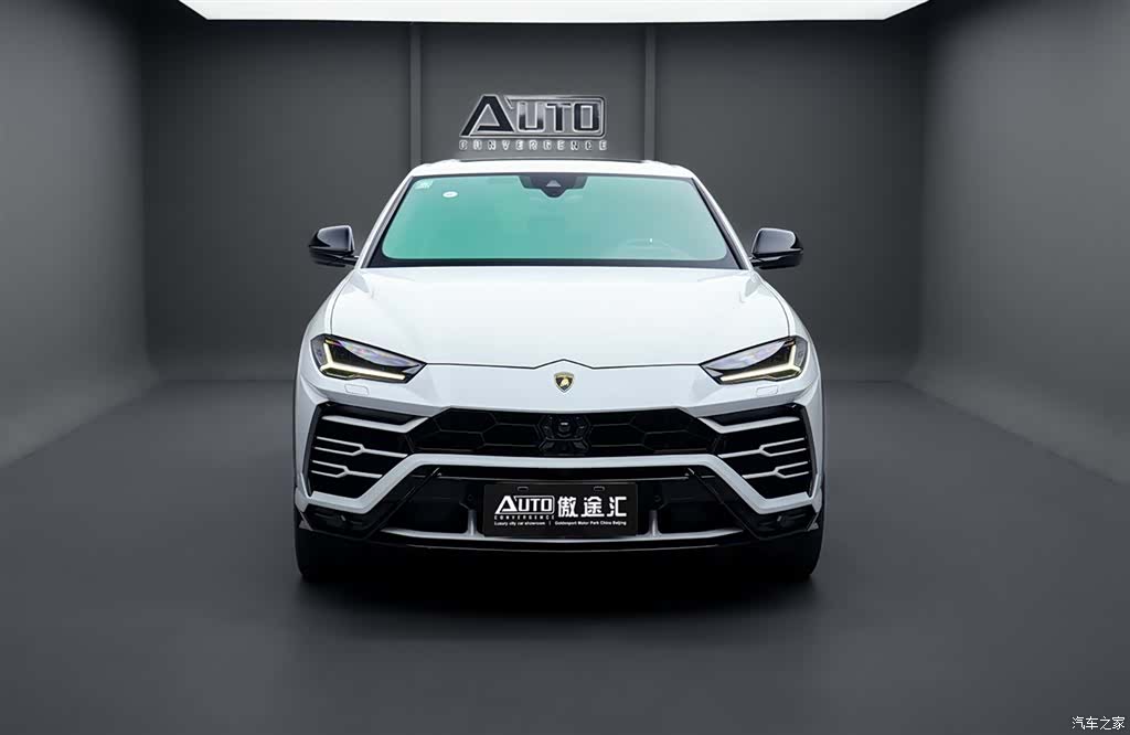Lamborghini Urus, 2019 2