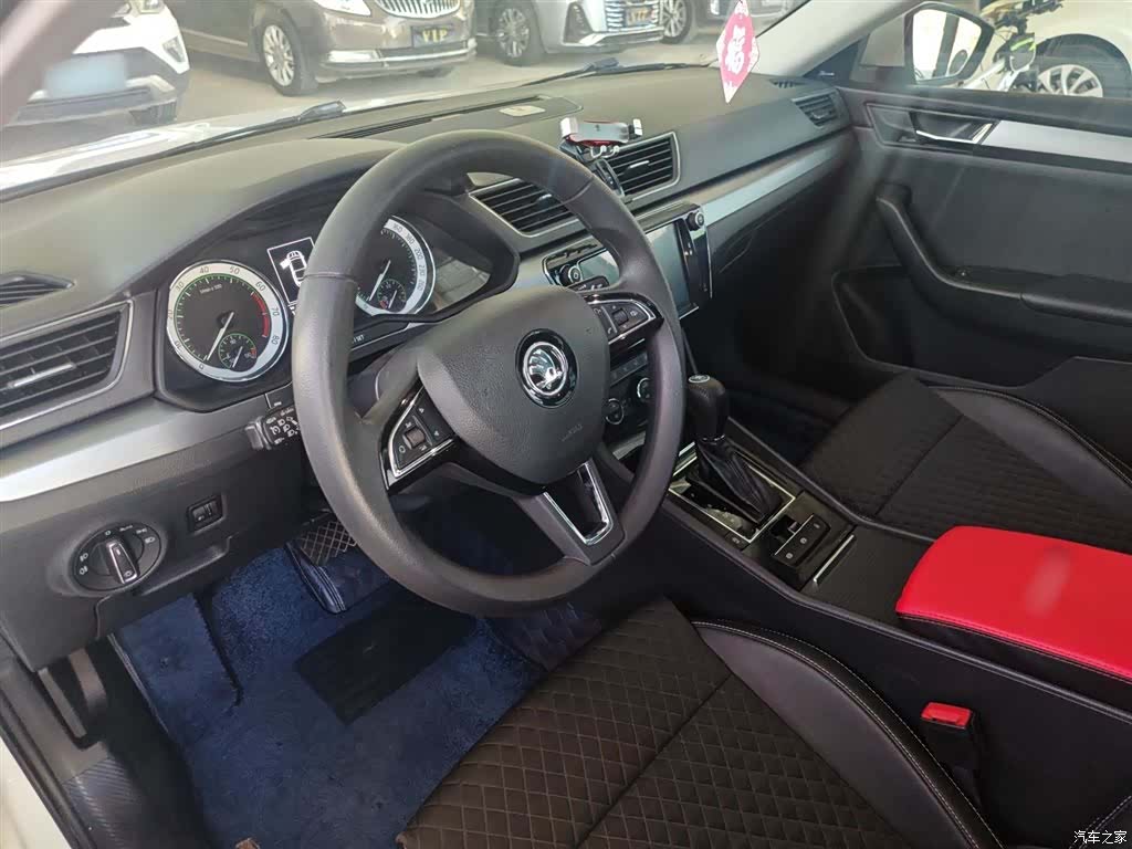 Skoda Superb, 2018 9