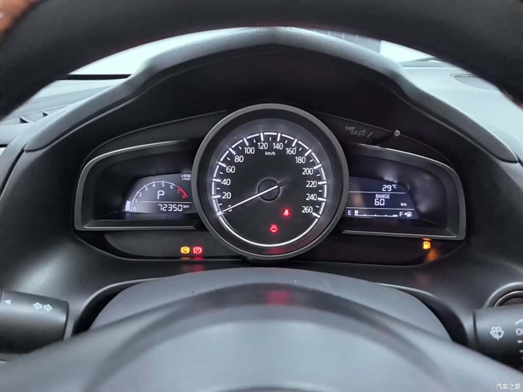 Mazda Mazda3, 2017 12