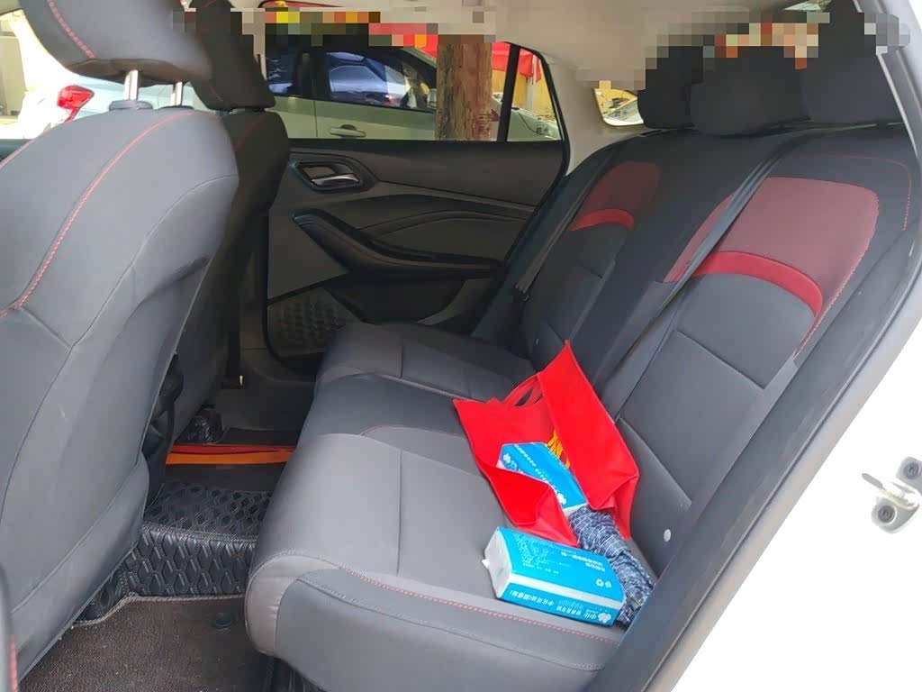 MG MG5, 2023 13