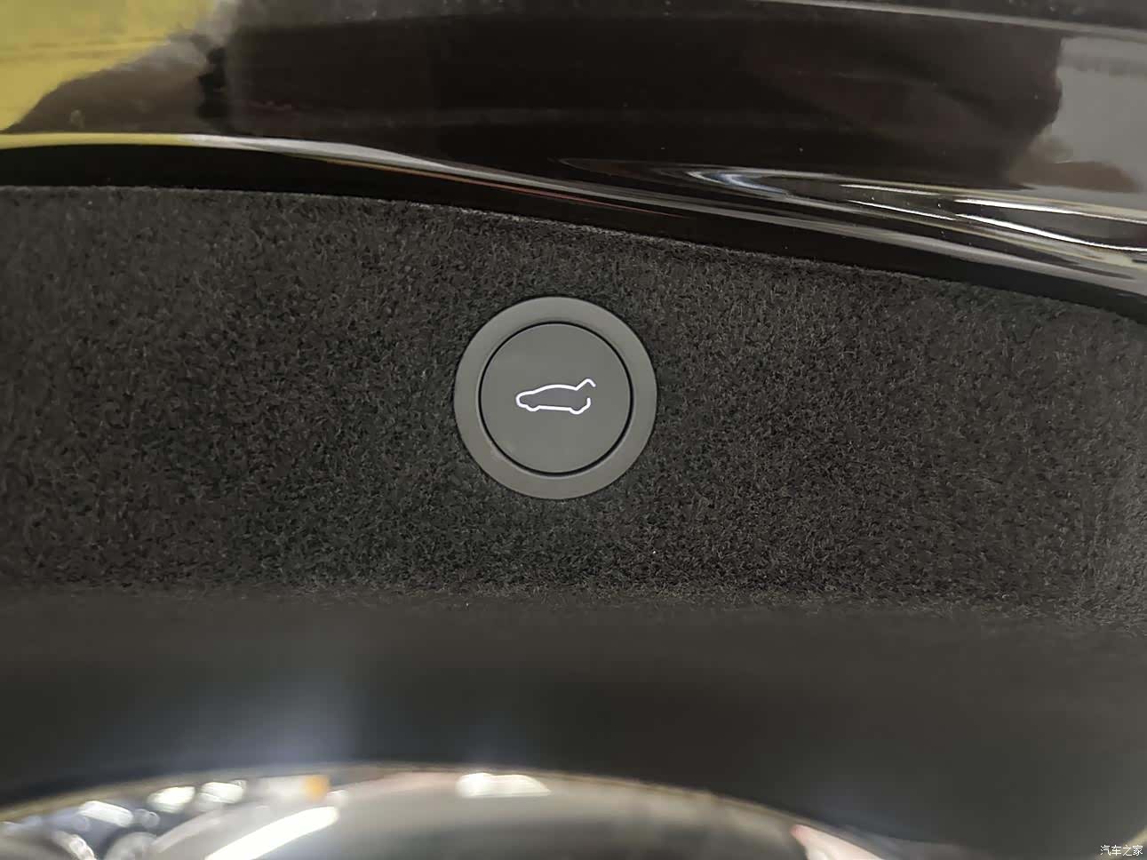Tesla Model 3, 2025 14