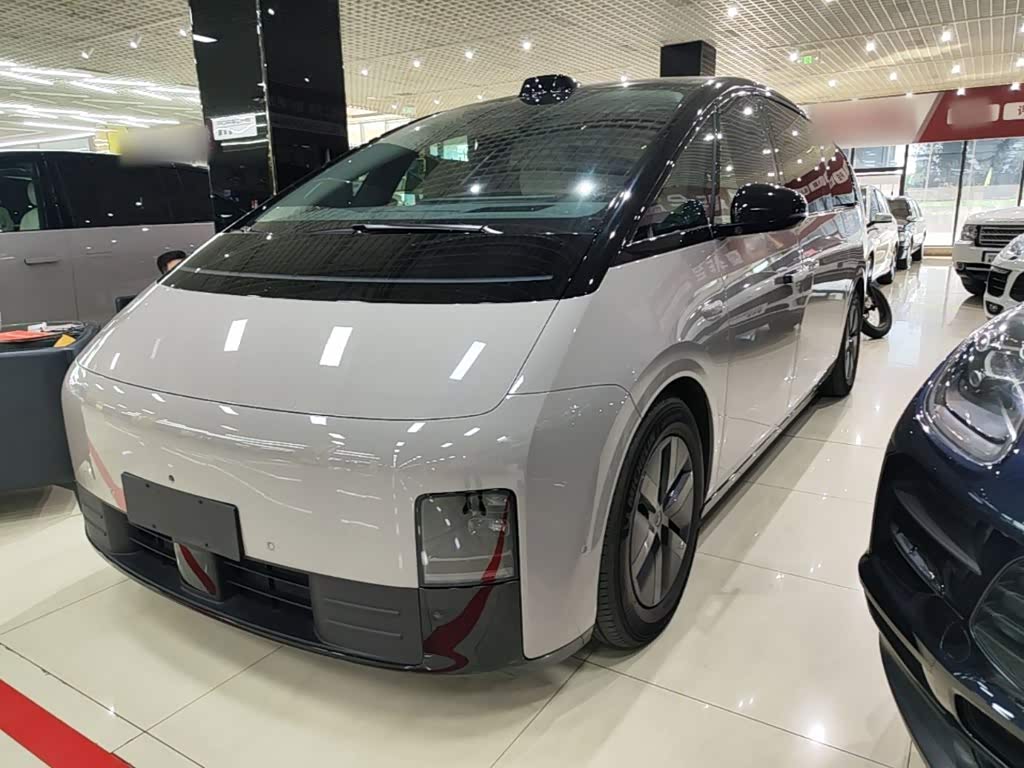 Li Auto MEGA