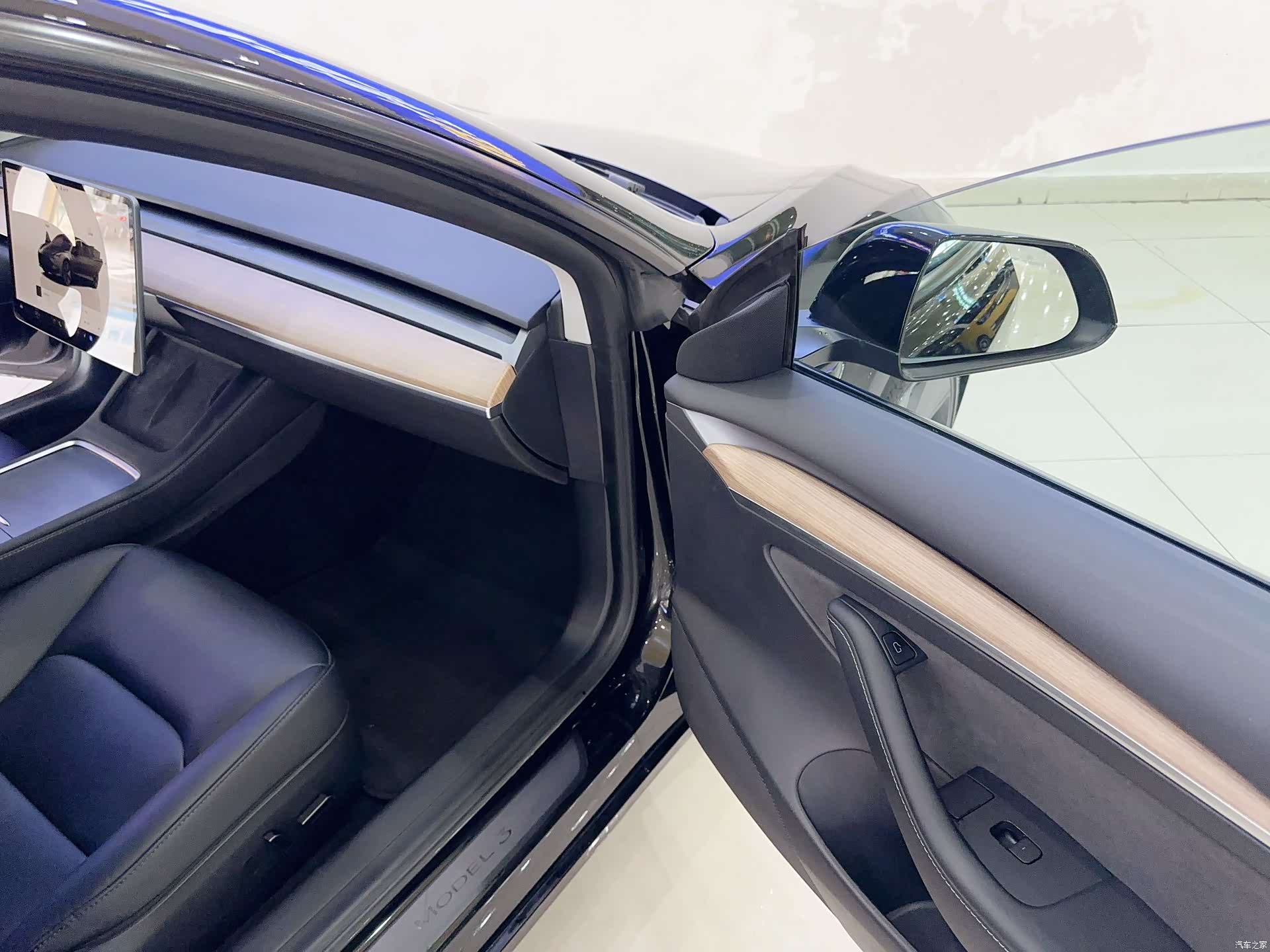 Tesla Model 3, 2022 17