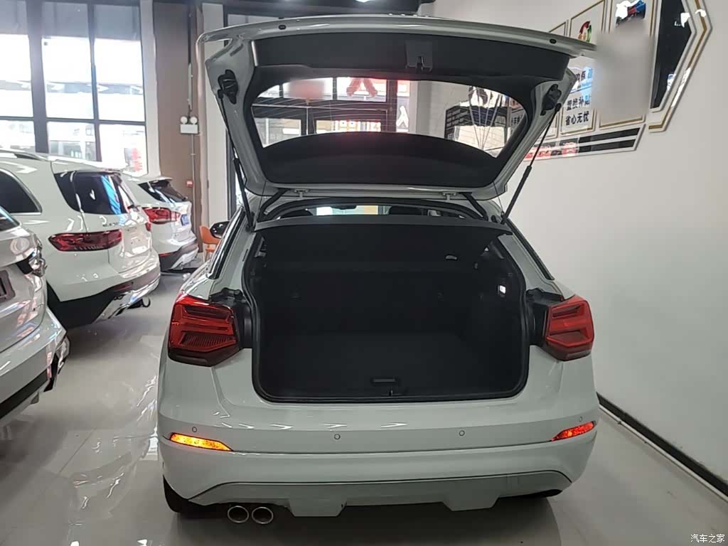 Audi Q2L, 2020 19