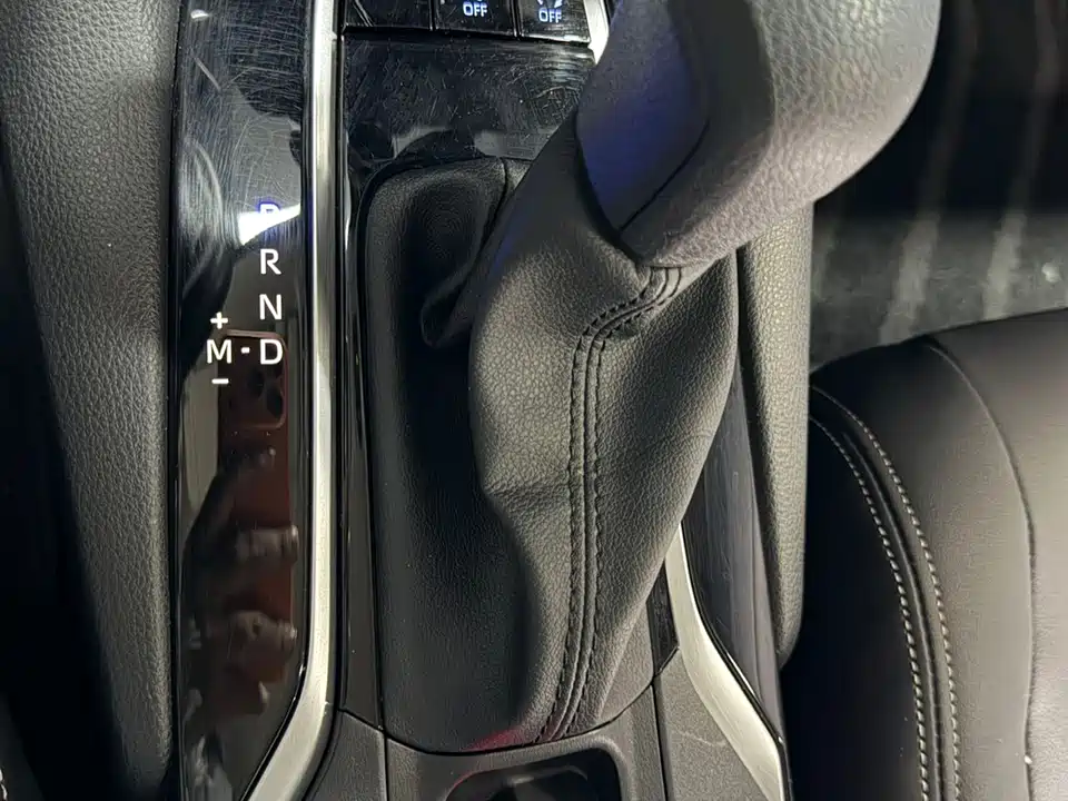 Toyota Corolla Sharp amplifier