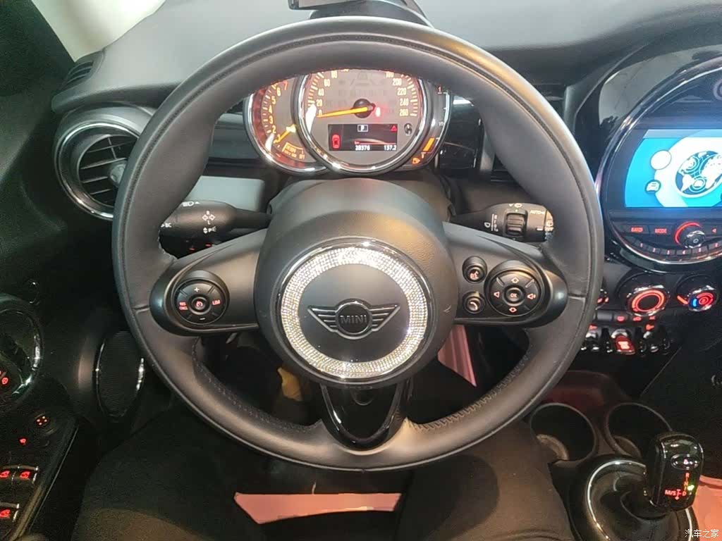 Mini ONE, 2021 11