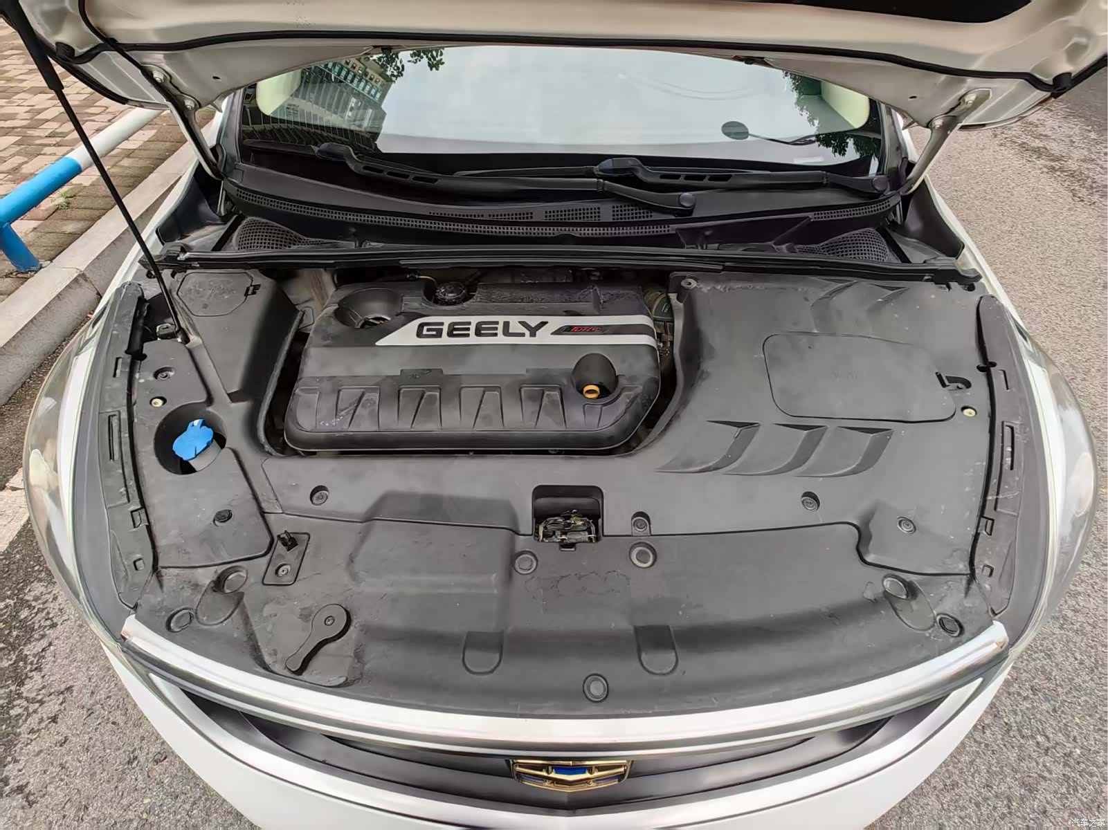 Geely Emgrand, 2017 15