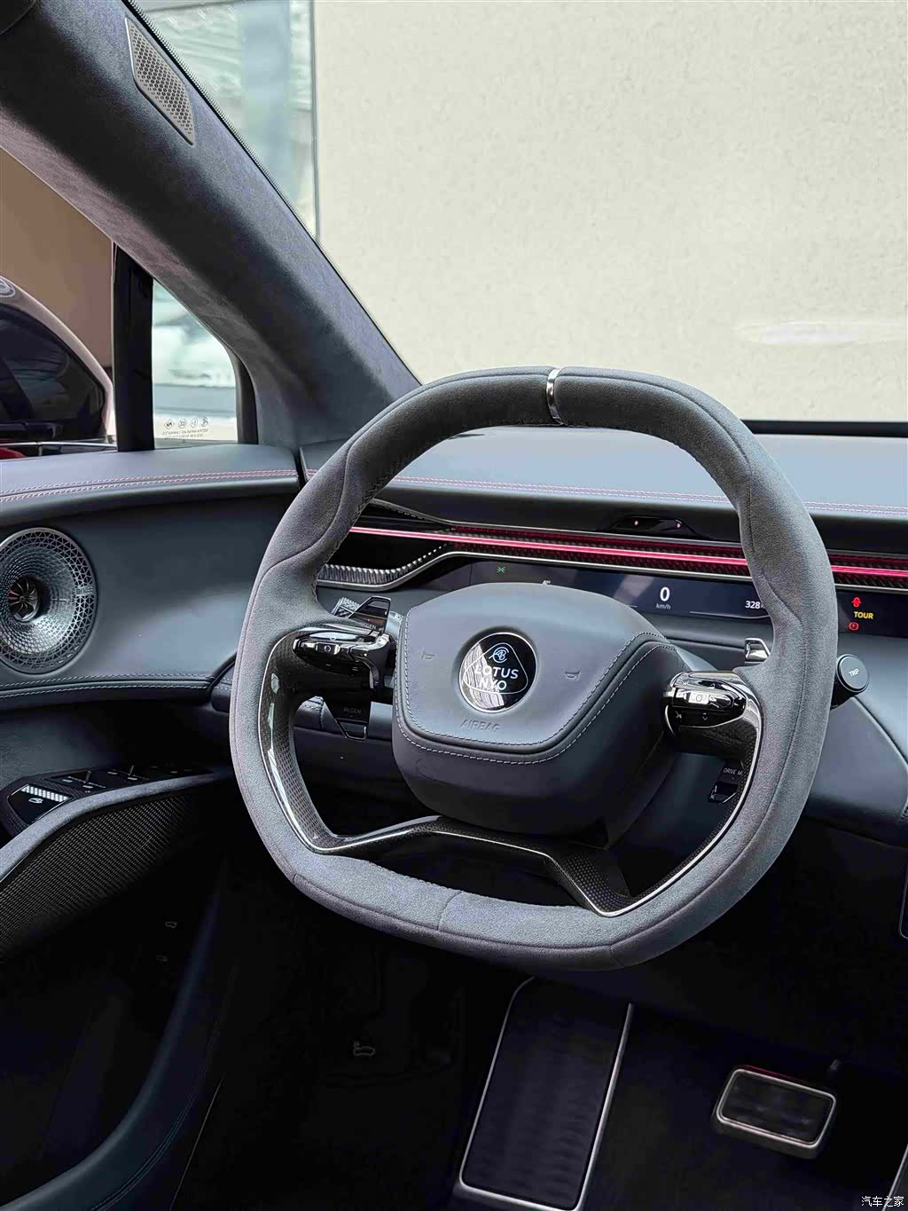 Lotus ELETRE, 2023 6