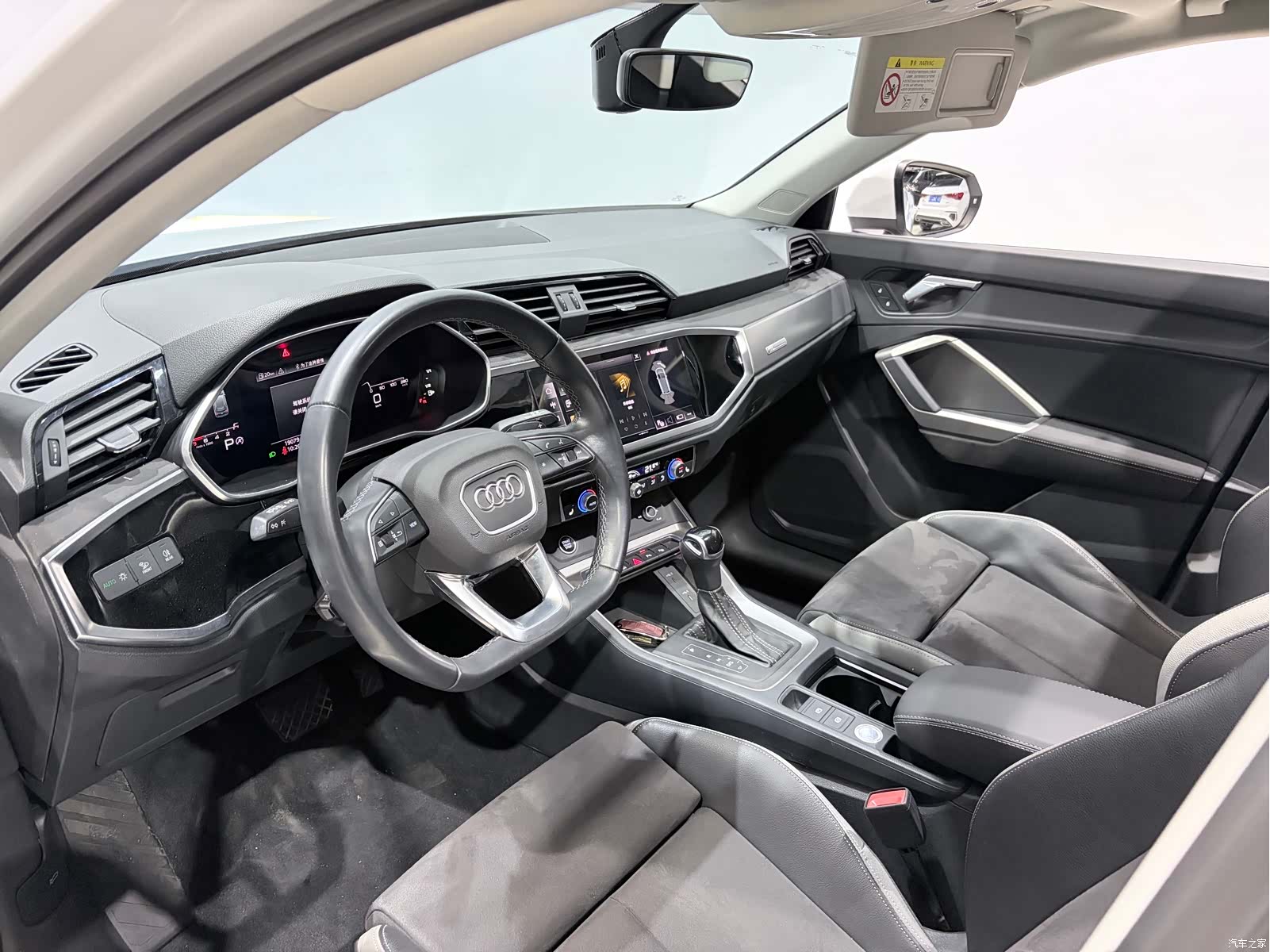 Audi Q3, 2022 6