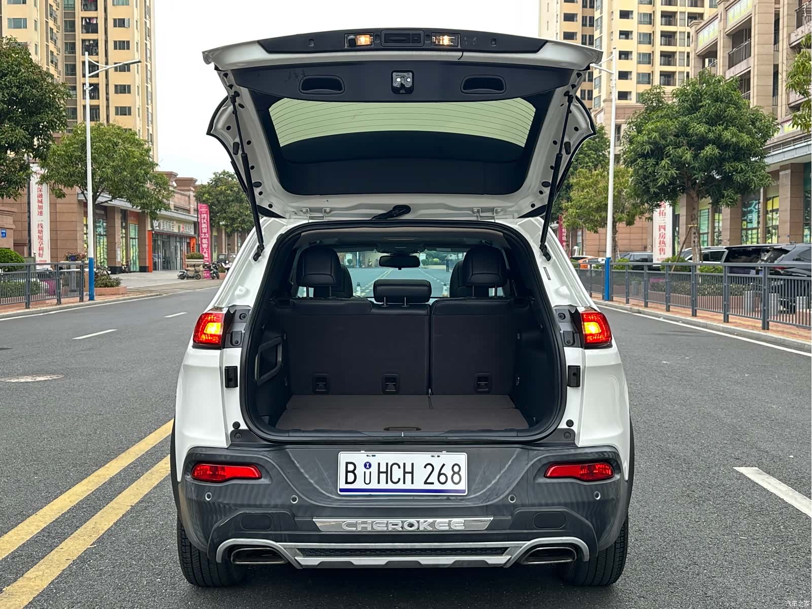 Jeep Cherokee, 2016 15