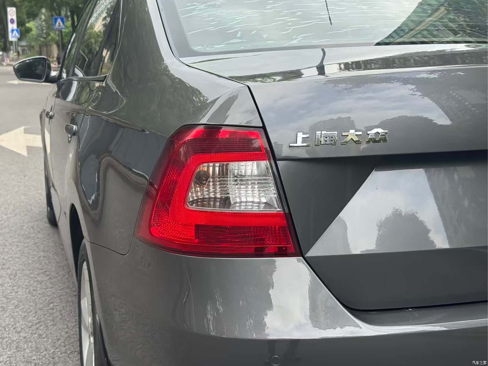 Skoda Rapid, 2014 9