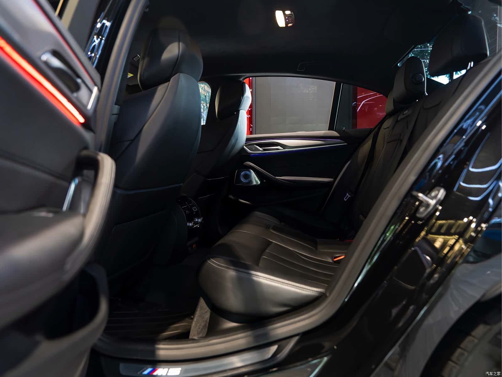 BMW M5, 2022 28