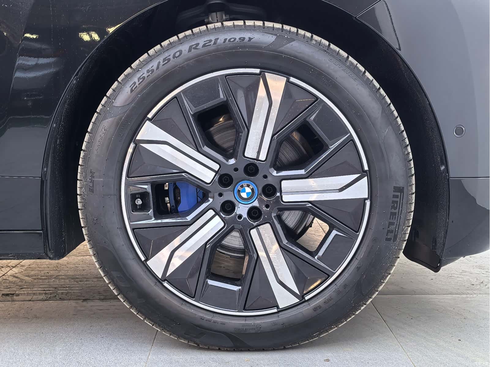 BMW iX, 2023 18