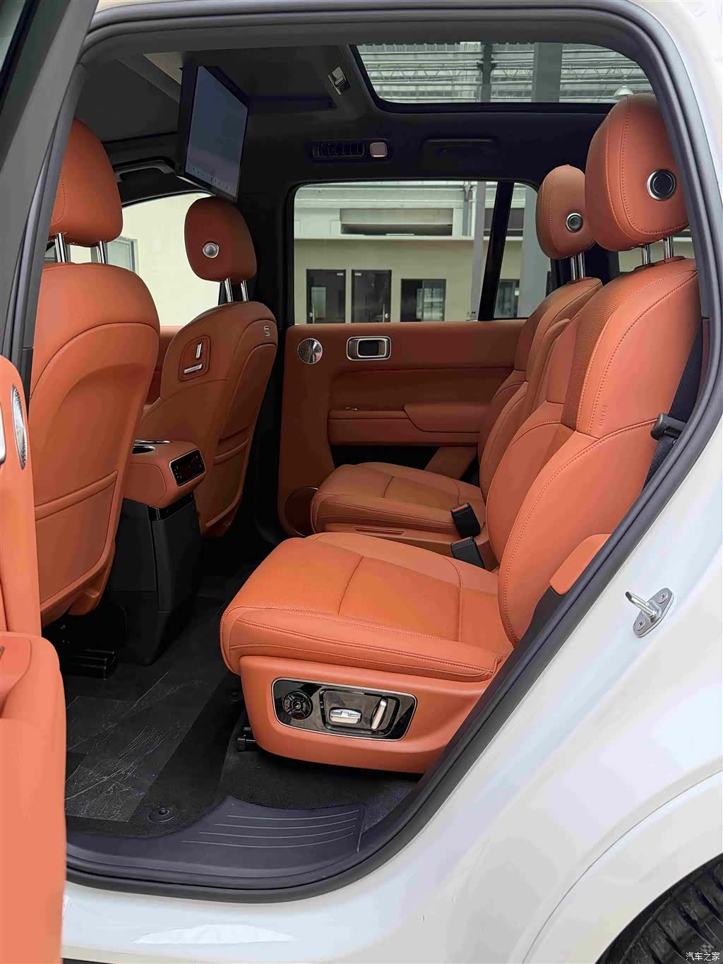 Li Auto L8, 2025 все фото