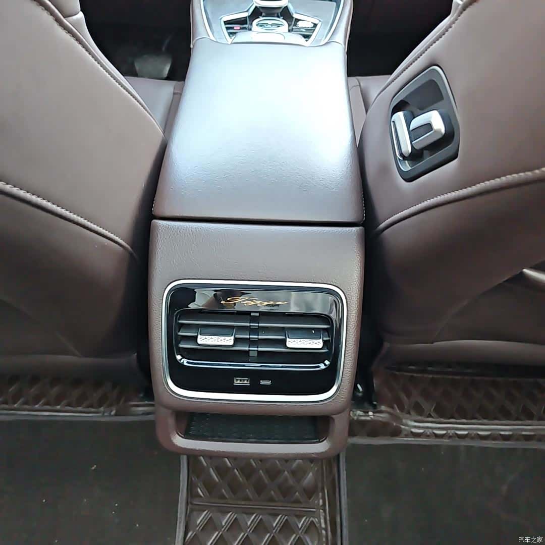 Chery Tiggo 8, 2023 12