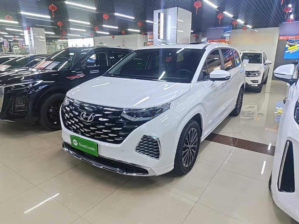 Hyundai Custo
